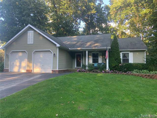 7453 BERGIN Road, Oceola Twp, MI 48843