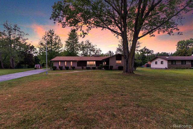 8926 Hannan Road, Van Buren Twp, MI 48111