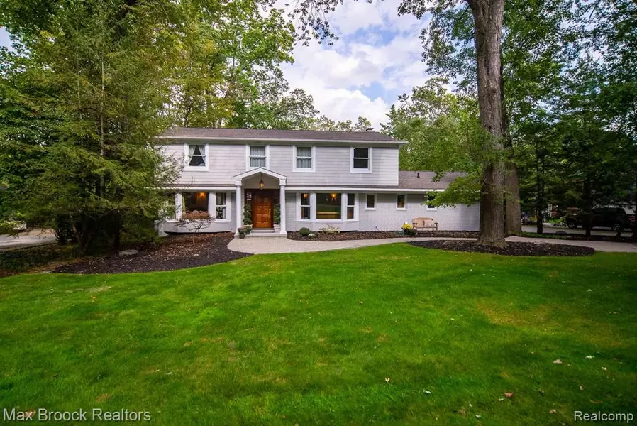 30070 CHEVIOT HILLS Court, Franklin Vlg, MI 48025