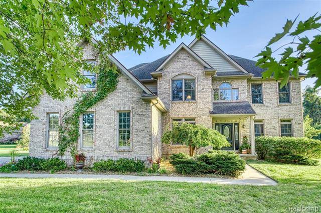 9803 GOLDFINCH CRT, York Twp, MI 48176