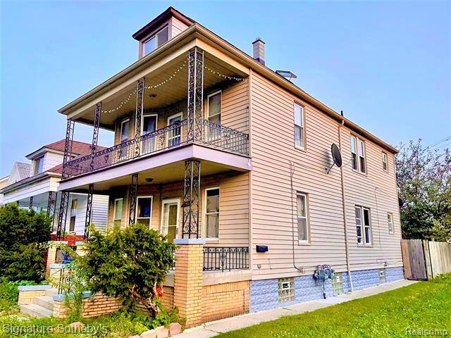 2322 ZINOW Street, Hamtramck, MI 48212