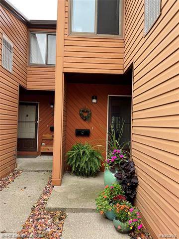 48171 BAYSHORE Drive, Van Buren Twp, MI 48111