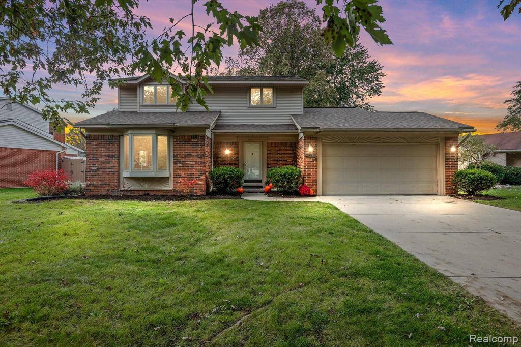 43955 SOMERSET SQ, Canton Twp, MI 48187