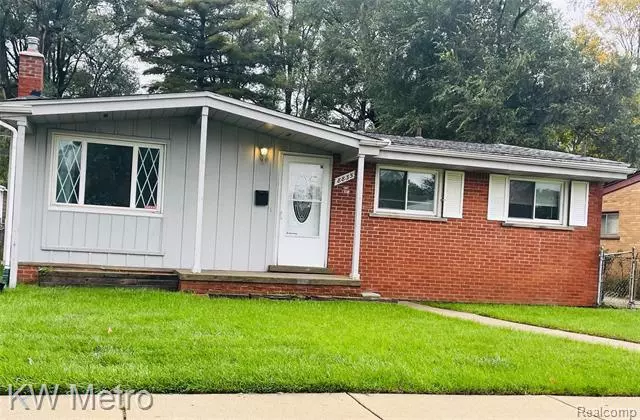 8835 WINSTON, Redford, MI 48239