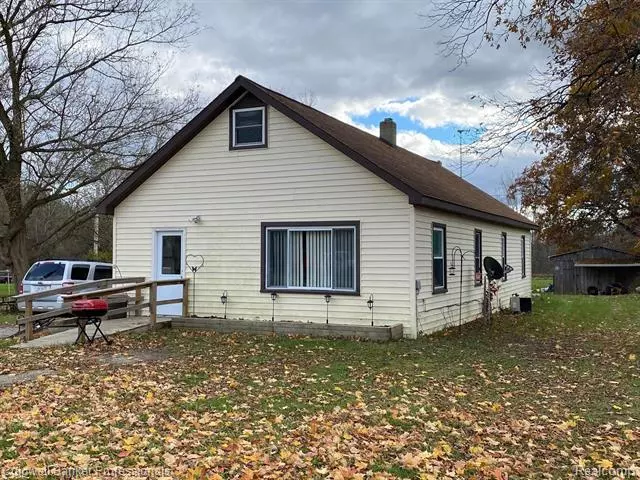 531 W Lansing Road, Morrice, MI 48857