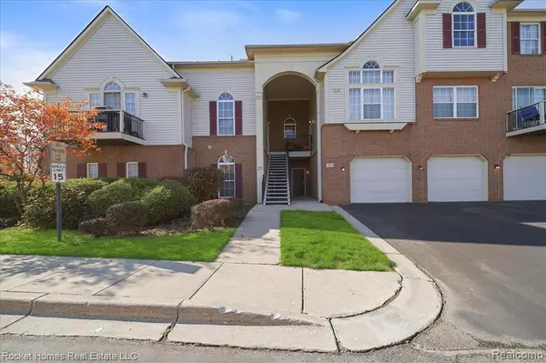 5960 E Island Drive, Ypsilanti, MI 48197