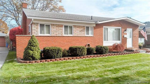 28192 LOS OLAS Drive, Warren, MI 48093