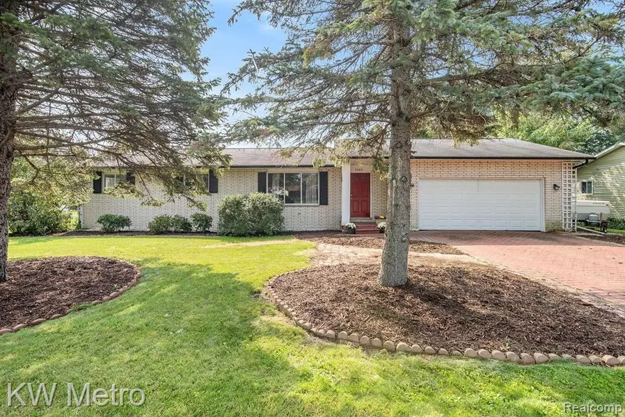 5583 Weiss Street, Saginaw Twp, MI 48603