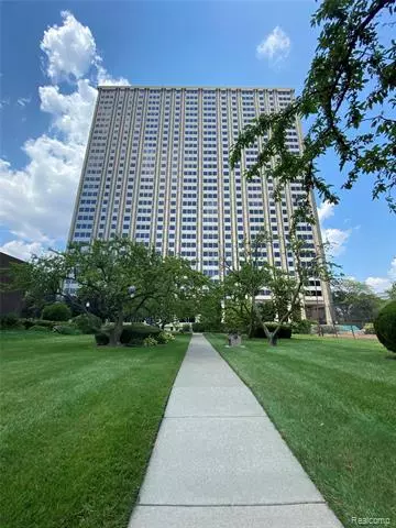 1300 E LAFAYETTE Street 203, Detroit, MI 48207