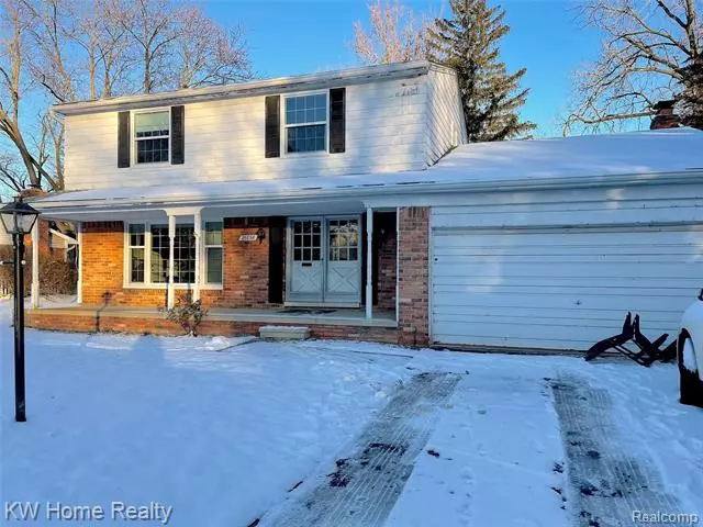 25858 MULROY Drive, Southfield, MI 48033