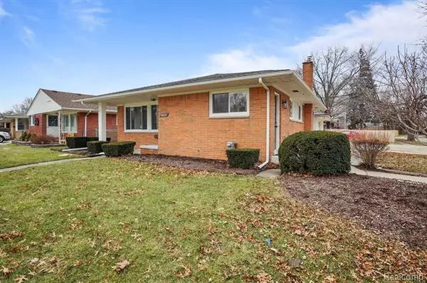 24621 CULVER Street, St. Clair Shores, MI 48080