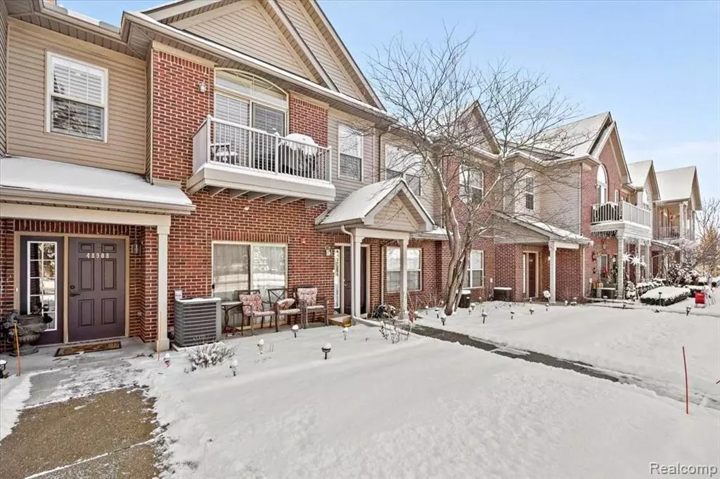 Shelby Twp, MI 48317,48908 AMANDA LANE