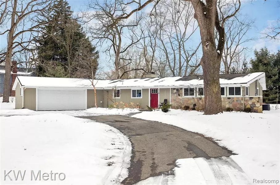 32875 WING LAKE Road, Franklin Vlg, MI 48025