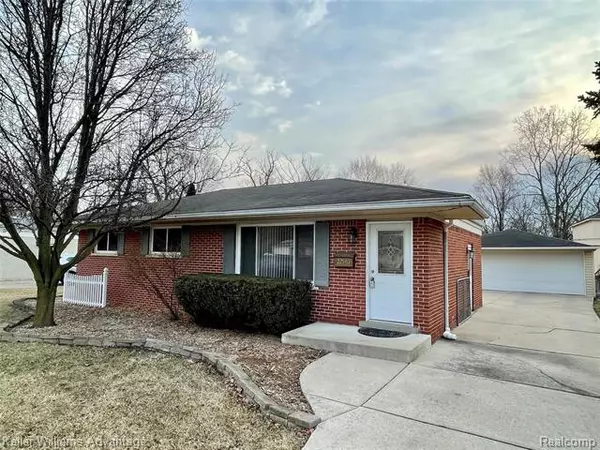 22540 Glenmoor Heights, Farmington Hills, MI 48336