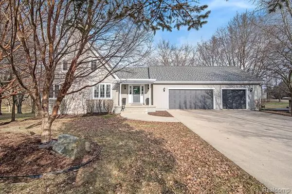 7535 DRIFTWOOD Drive, Fenton, MI 48430