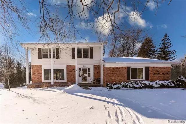 2626 BRIDLE Road, Bloomfield Hills, MI 48304