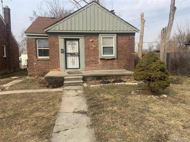 9009 STAHELIN Avenue, Detroit, MI 48228