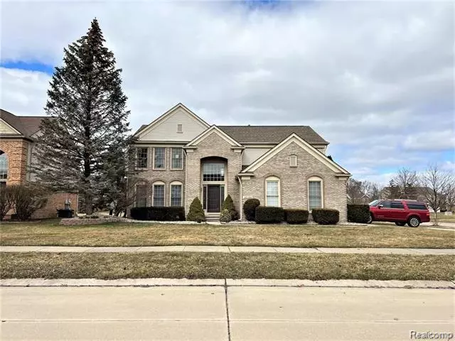 45166 THORNHILL Road, Canton, MI 48188