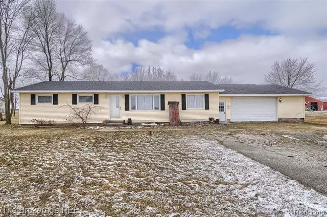 5940 MAPLE VALLEY Road, Brown City, MI 48416