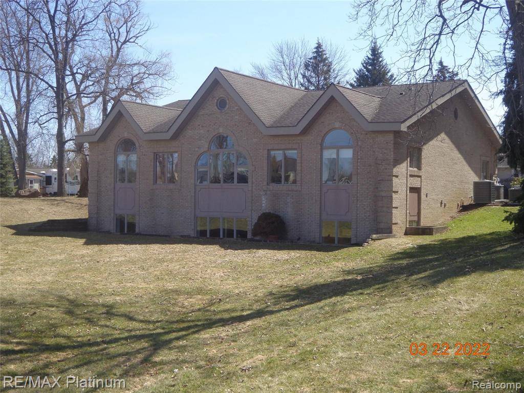 11436 HIGHLAND ROAD, Hartland Twp, MI 48353