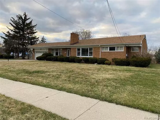 Dearborn Heights, MI 48127,27340 DOXTATOR Street