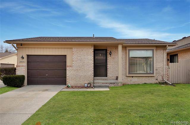 29430 SCARBOROUGH Drive, Warren, MI 48088