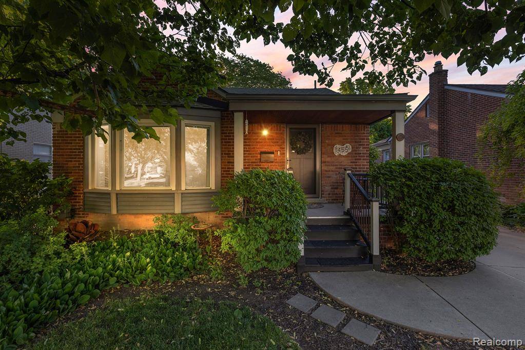 1455 S ETON Street, Birmingham, MI 48009