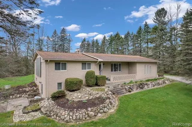 2600 HICKORY LANE, Brandon Twp, MI 48371