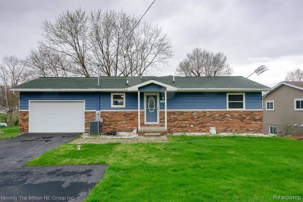11750 N WALDRON Road, Somerset Twp, MI 49249