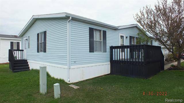 1532 PINEWOOD Court, Adrian, MI 49221
