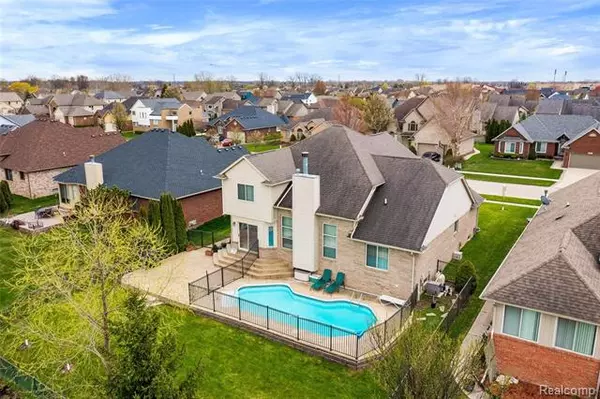 21087 STRAWBERRY HILLS Drive, Macomb Twp, MI 48044