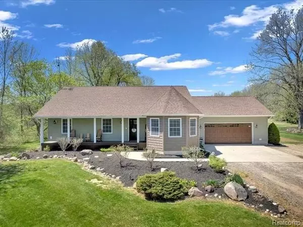 1853 N MITCHELL LAKE Road, Arcadia Twp, MI 48412