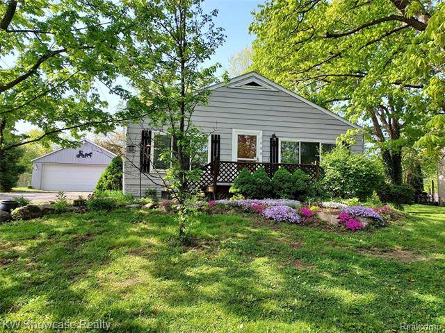 1600 TAYLOR Road, Auburn Hills, MI 48326