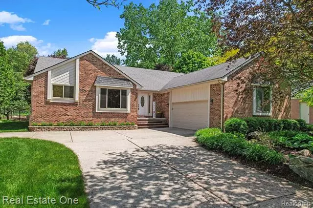 2628 CEDAR KEY Drive, Orion Twp, MI 48360