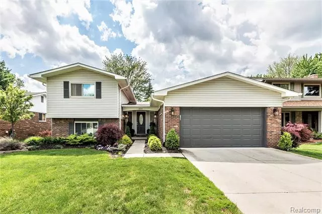 6849 BUNKERHILL LANE, Canton, MI 48187