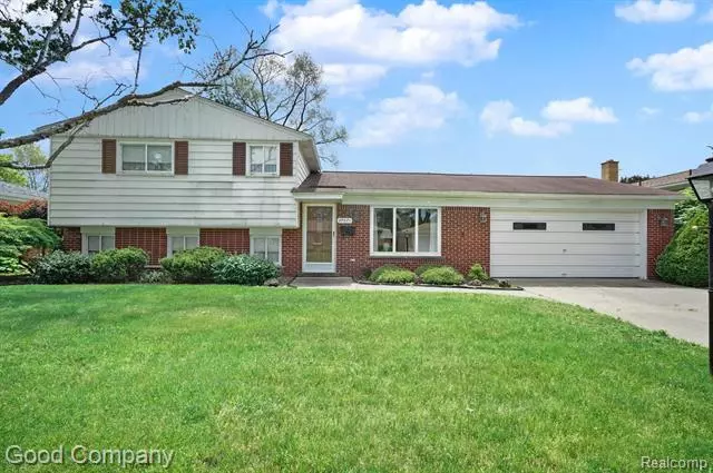 29571 OAKVIEW Street, Livonia, MI 48154