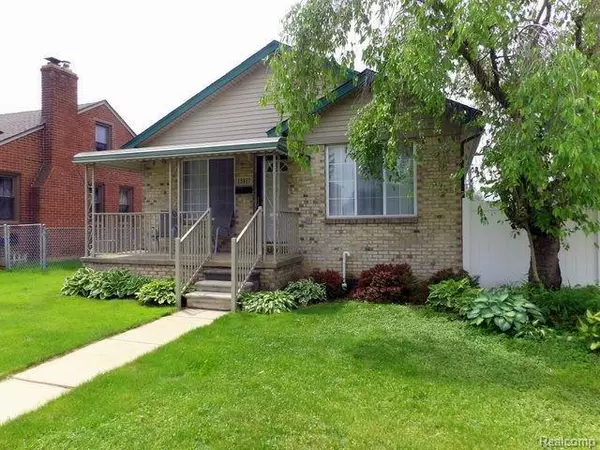 15817 THOMAS Avenue, Allen Park, MI 48101