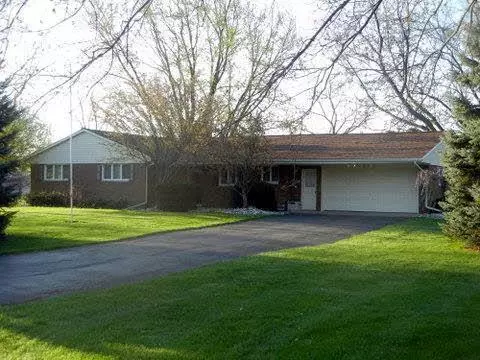 475 Ardelean Drive, Owosso, MI 48867