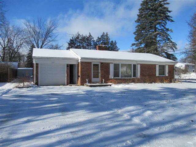 169 Circle Dr, Flushing, MI 48433