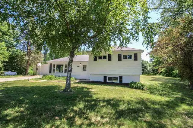 8384 E Dodge Rd, Otisville, MI 48463