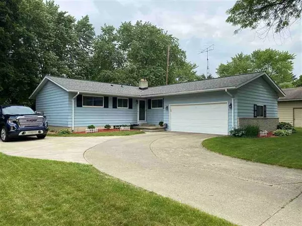 307 Cedarwood, Flushing, MI 48433