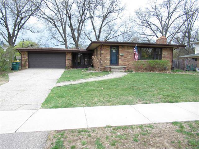 313 Crescent Pl, Flushing, MI 48433