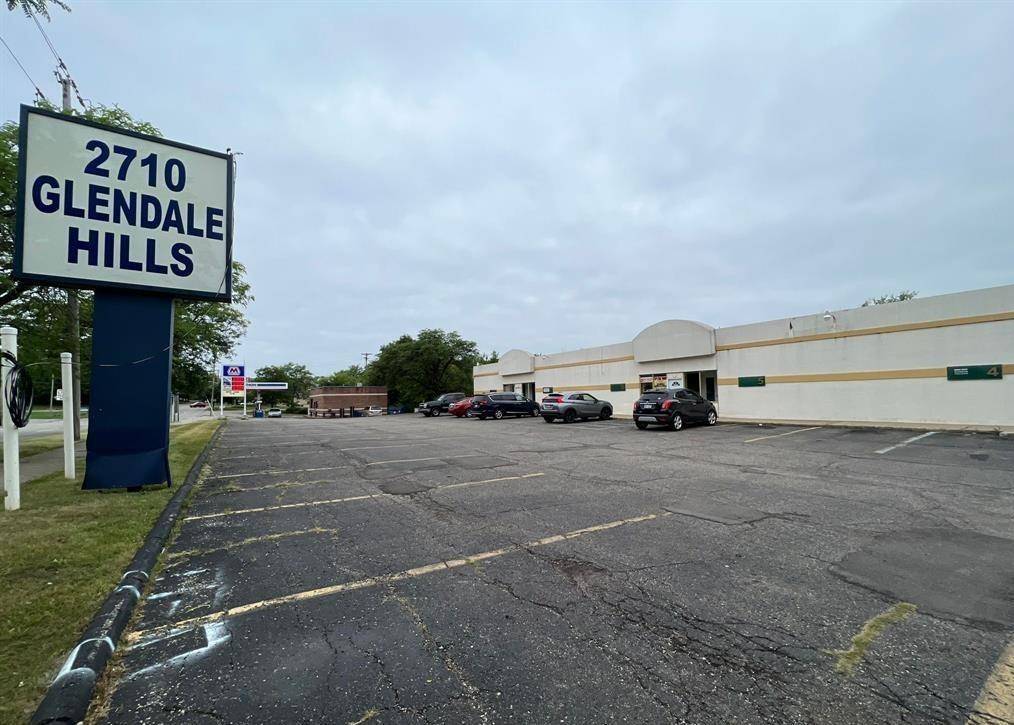 2710 W Court Street, Flint, MI 48503