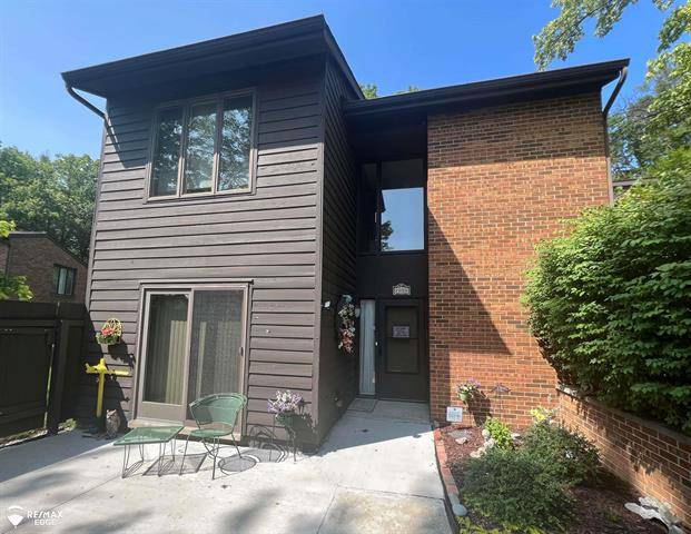 2054 Walden 105, Flint Twp, MI 48532