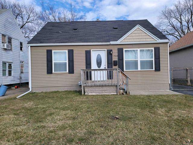 730 W Atherton, Flint, MI 48507