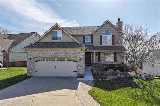 900 Plumtree Lane,  Fenton,  MI 48430