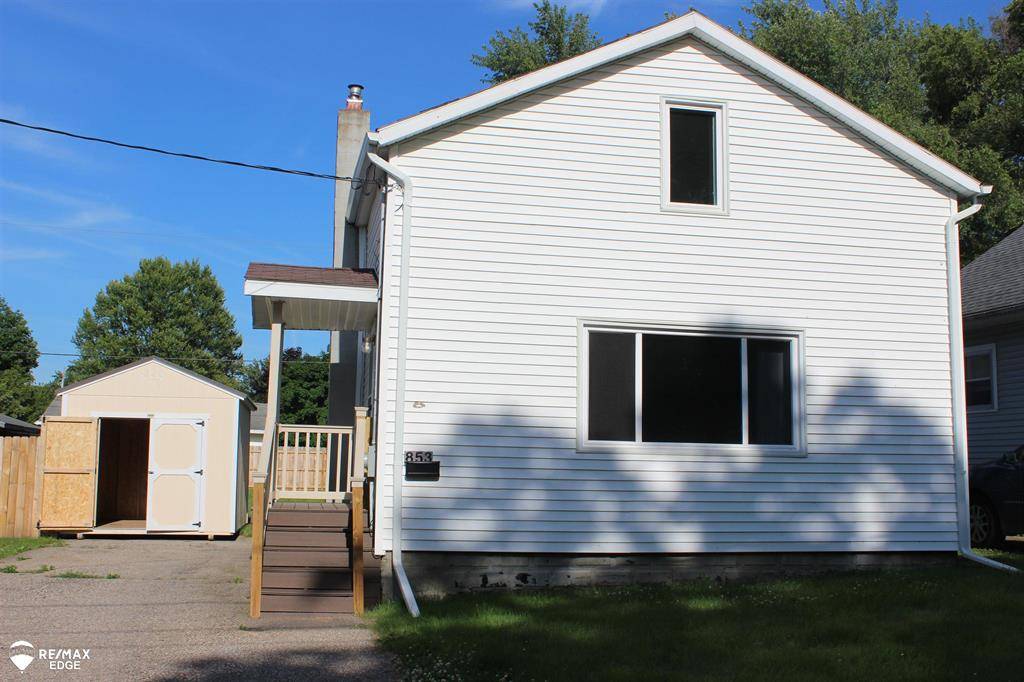 853 Grand Avenue,  Owosso,  MI 48867