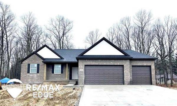 8230 Peninsula Circle, Grand Blanc, MI 48439