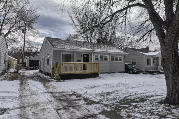 1421 Berrywood Lane,  Flint,  MI 48507