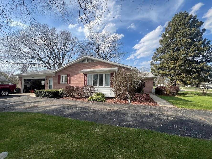 Burton, MI 48509,2209 Blackthorn Drive